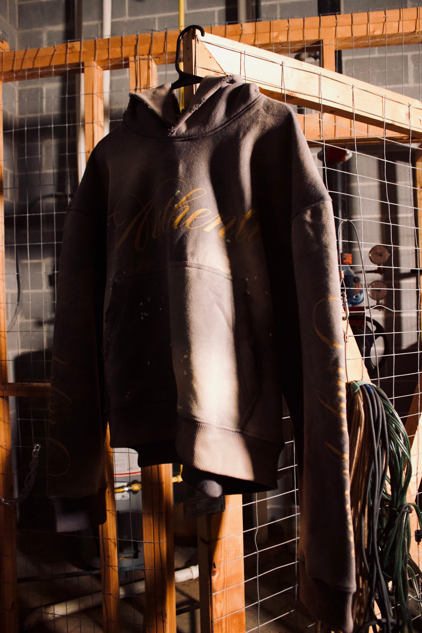 "AUTHENTIC"HOODIE