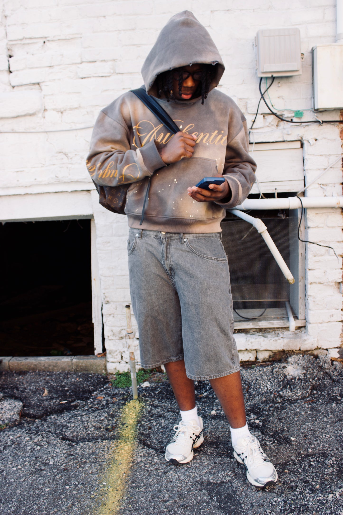 "AUTHENTIC"HOODIE